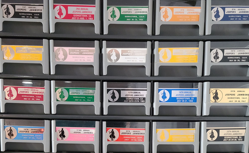 Jeepers Jamboree Event Dash Plaques